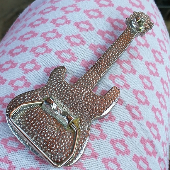 NWOT Electric Guitar Belt Buckle - Picture 2 of 3